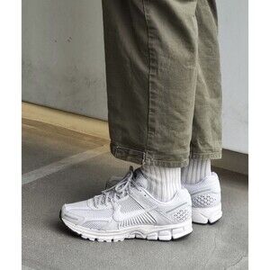 Nike Zoom Vomero 5 Sp Sneakers in Vast Grey, Black. & Sail